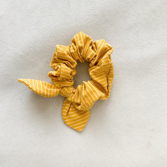 Yellow Striped Bow Scrunchie - Picture 1 of 3